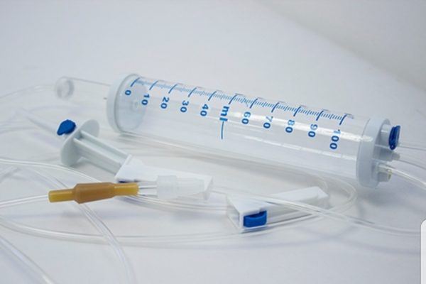 Equipo de infusión pediátrico  60gotas/ml bureta